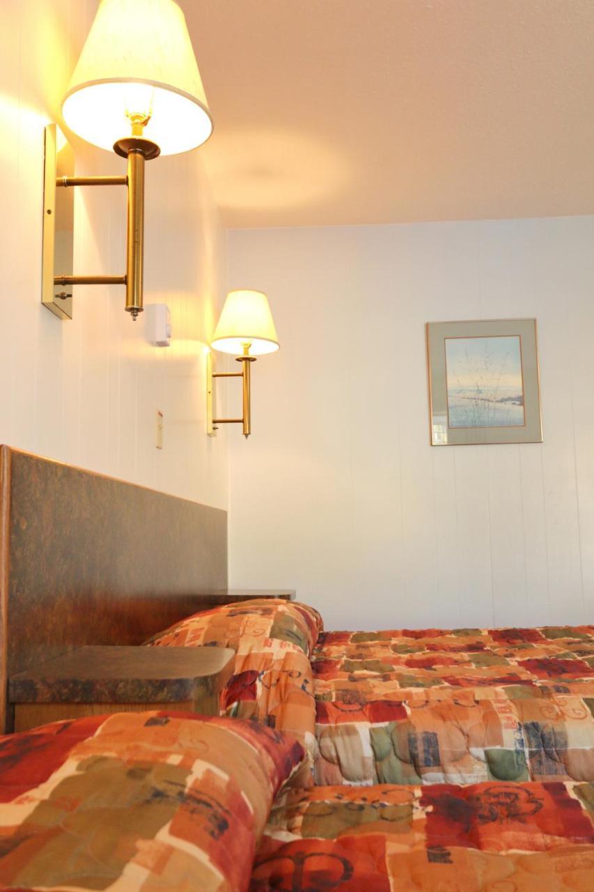 Sunset Motel Creston Εξωτερικό φωτογραφία